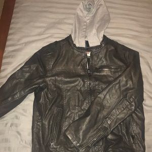 Men’s Levi’s leather jacket with hood